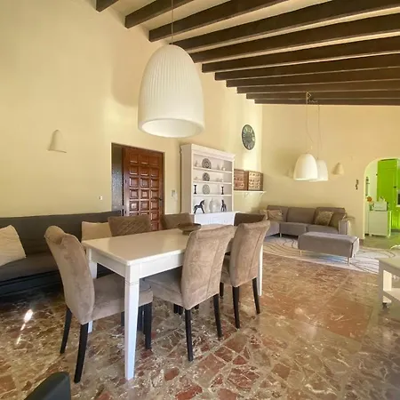 Casa Mina Available Bed & Breakfast *