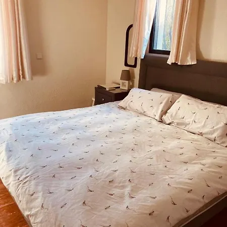 Bed & Breakfast Casa Mina Available *